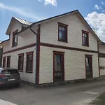 Kooli 27 ,