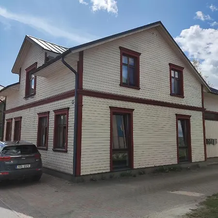 Kooli 27 ,